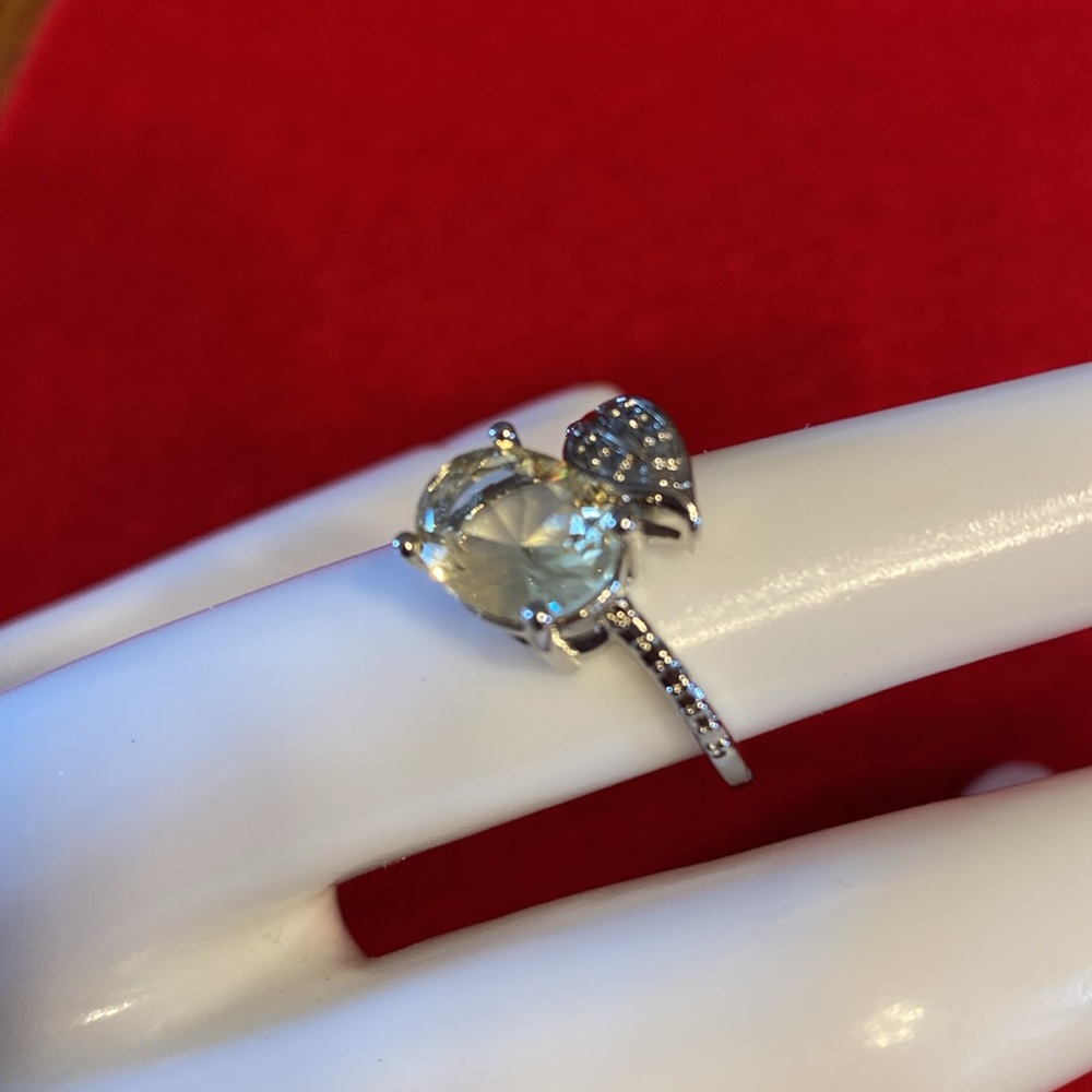 Yellow Stone and Silver Tone Setting Ring Size 6 New - Picture 4 of 14